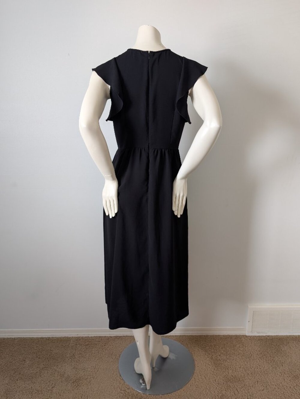 Wilfred by Aritzia - Classic Black Flutter-Sleeve Midi Dress – Size 8 - Picture 5 of 7